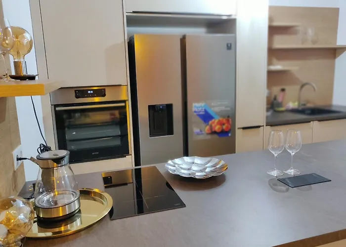 Beautiful With Parking, Brilliant Location דירה וינה